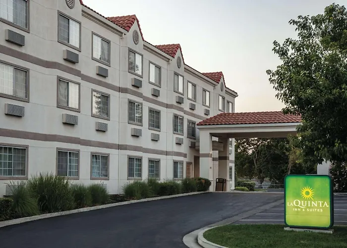 Pet Friendly hotel: La Quinta By Wyndham Davis